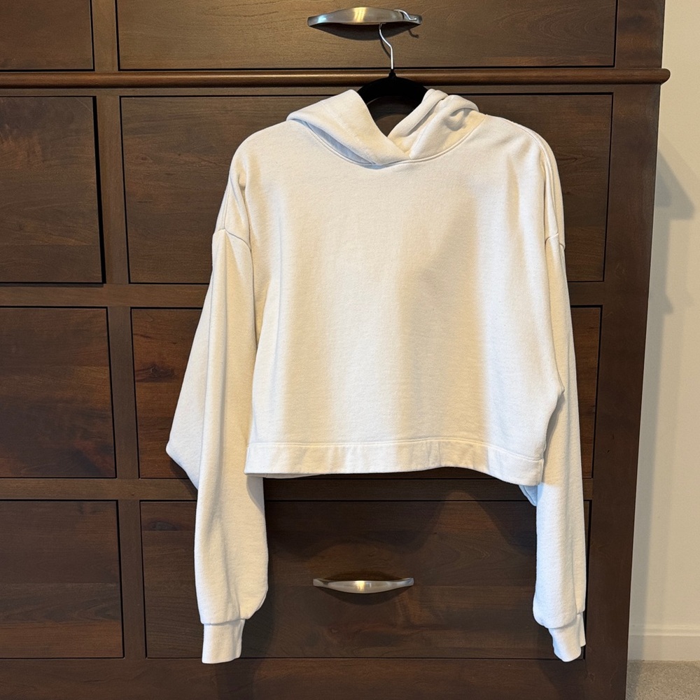 ALO Yoga Cream Cropped Hoodie